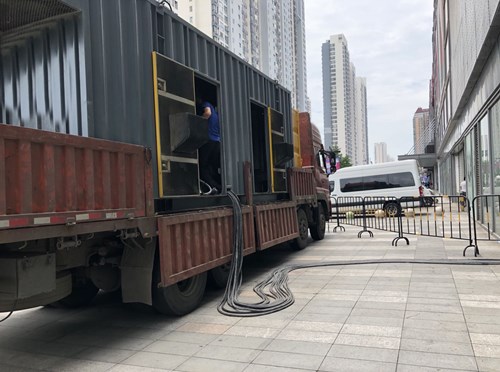 魏都低温环境下，柴油发电机组电池充满电的具体时间受哪些因素影响？