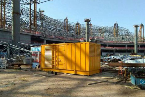 魏都发电机出租如何判断空气滤清器是否需要更换？